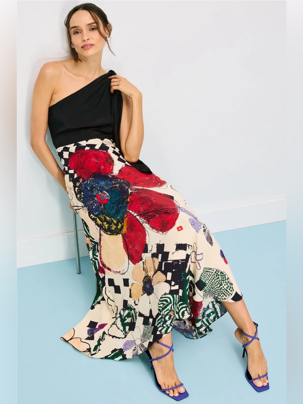 *Flawed RTR Saaksha & Kinni Sylvia Printed Gown (0346) - Picture 4 of 11